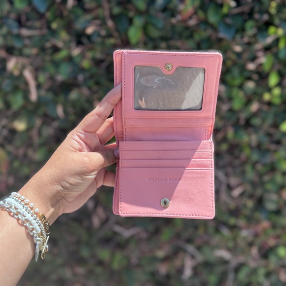 Michael Kors Mini Rhea - Picture 7 of 8